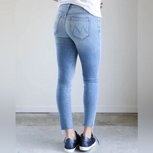 MOTHER || Looker Ankle Fray Skinny Jeans in When Sparks‎ Fly Light Blue Wash 25